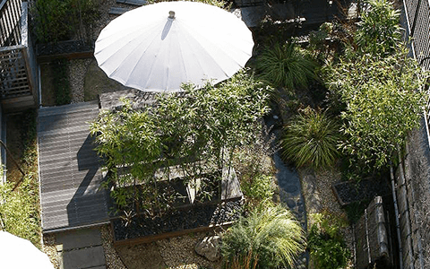 千代田区神田のレンタルオフィス「リタオフィス」の屋上庭園1