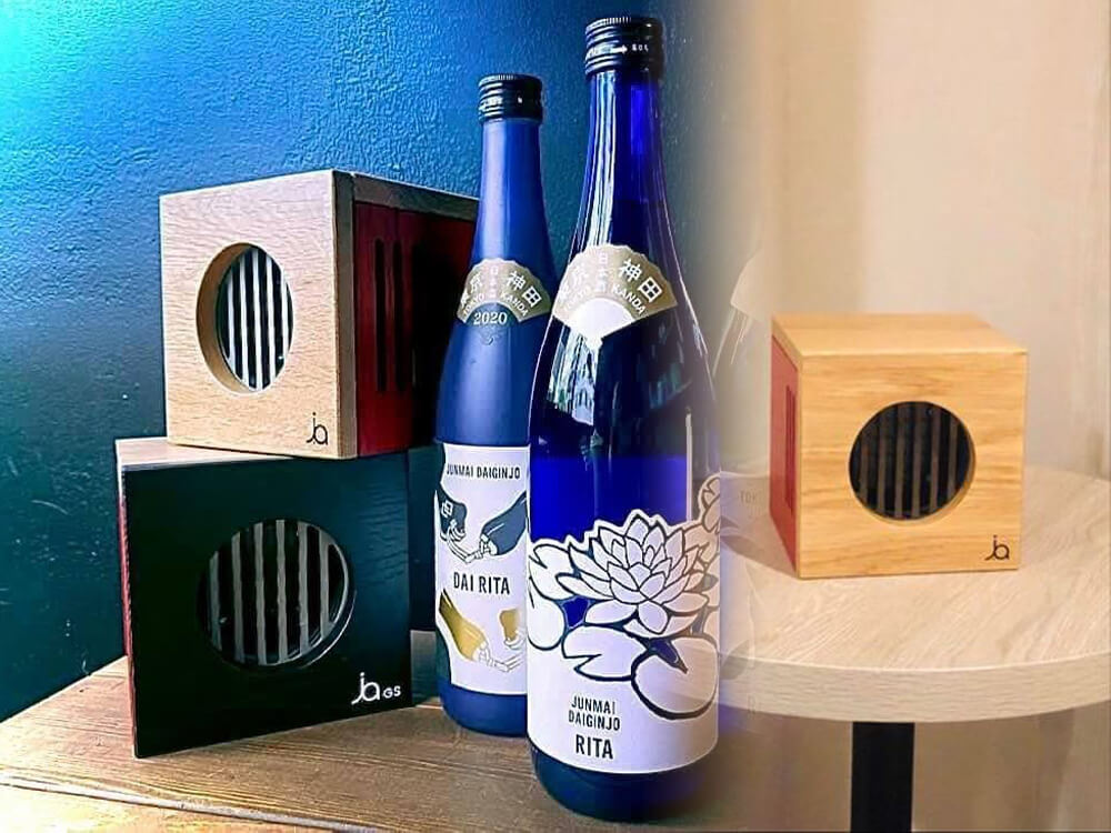 リタオフィスの会議室には低濃度オゾン空間除菌装置j.airを設置しています。J.airはフィルターレスで、大量のマイナスイオンと微量のオゾンの併用で人に優しい空気に入れ替えます。J.airは新型コロナウィルス不活性化の実証実験済みです。